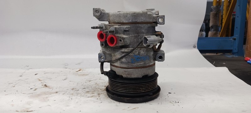 05-'06 TOYOTA TUNDRA AC Compressor 6 cylinder 48k miles OEM 1 Year Wnty!