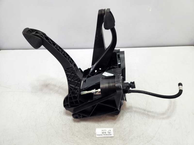 ✅ 2017-2024 OEM Porsche 718 Boxster 982 Brake Pedal Pad W/ Support Bracket