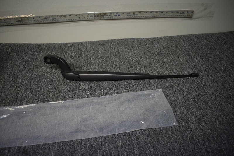 2011 LAND ROVER DISCOVERY 4 LEFT WINDSHIELD WIPPER ARM FACTORY OEM