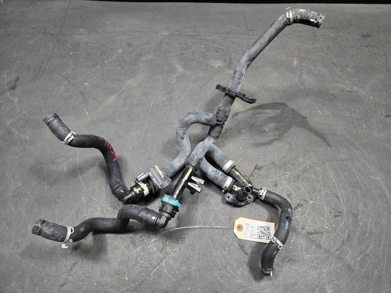 Engine Coolant Hoses w/ Outlet Flange Set 2021 Toyota RAV4 16260-F0010 2019-2025
