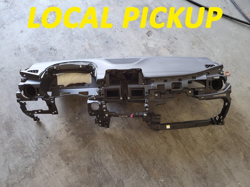 Used Oem Hyundai Dashboard Dash Instrument Panel for 2018-2021 Kona