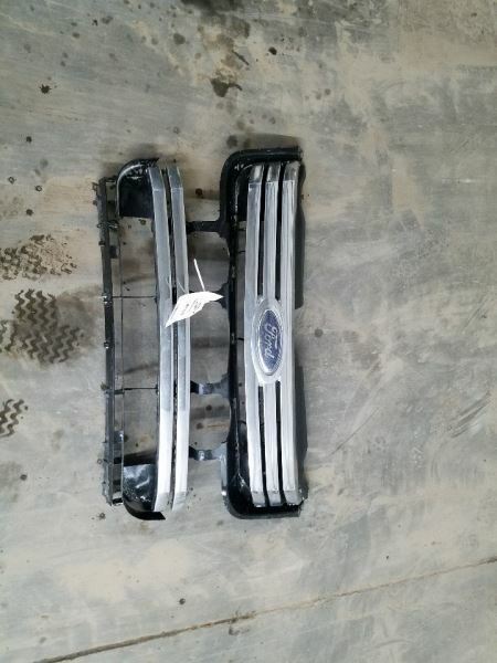 Grille Bars Only Upper Grille Bright Chrome Fits 06-09 FUSION 251815