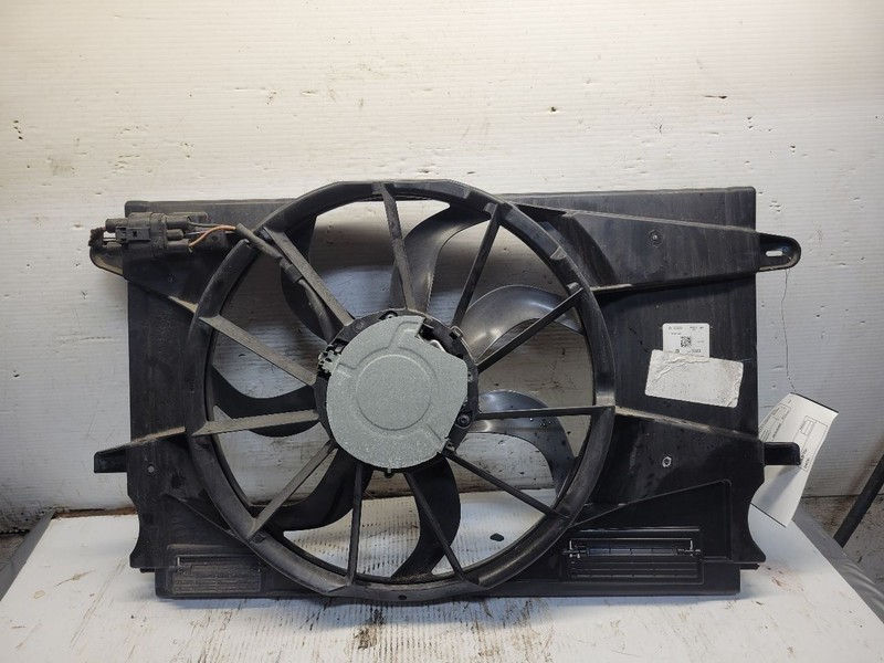 Radiator Fan Motor Fan Assembly ID 39013323 Fits 17-19 CRUZE 1731096