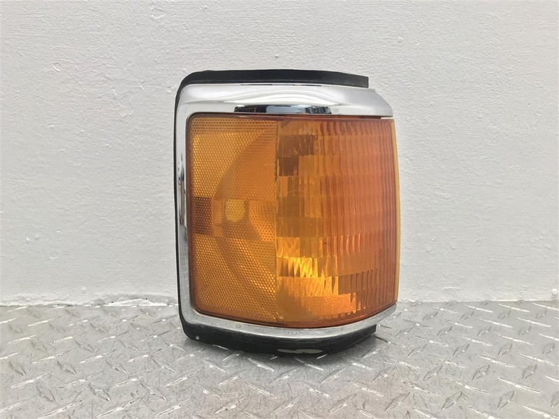 87-91 FORD BRONCO F150 F250 F350 PASSENGER PARK-TURN LAMP OEM 116-00796AR