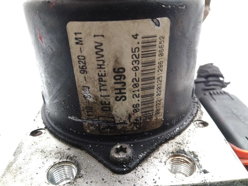 2006 Honda Odyssey ABS Modulator Assembly OEM 57110SHJ962 182K Miles