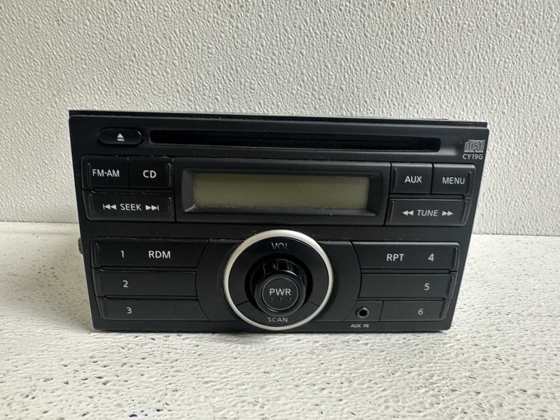 2012-2014 Nissan Versa Sedan Radio Stereo 2 DIN Disc CD Player