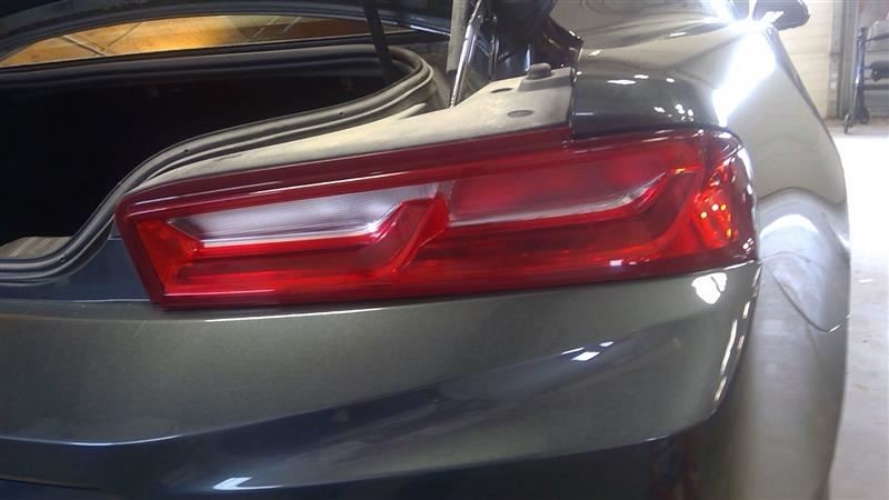 Passenger Tail Light Quarter Mounted LT Base Fits 16-18 CAMARO 3368189