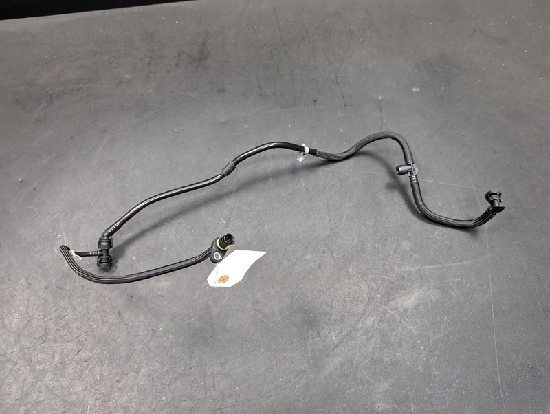 Fuel Tank Breather Hose 2022 BMW X1 11158637971 2019 2020 2021