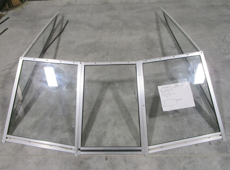 1988 Maxum 19' Boat Walk Through Windshield 74" Wide