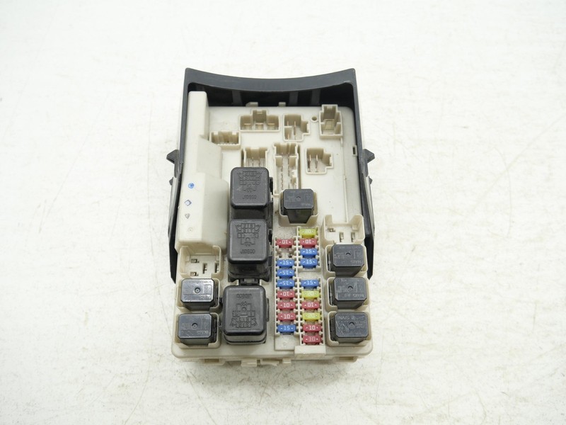 Used Engine Bay Fuse Relay Junction Box A/T 2003-2009 Nissan 350Z OEM