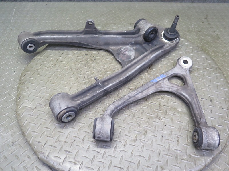 2004-2009 CADILLAC XLR REAR LEFT SUSPENSION LOWER & UPPER CONTROL ARM SET