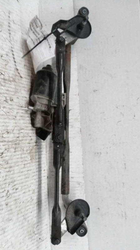 Used Windshield Wiper Motor fits: 2015 Hyundai Sonata 2.4L VIN 4 8th digit hybri