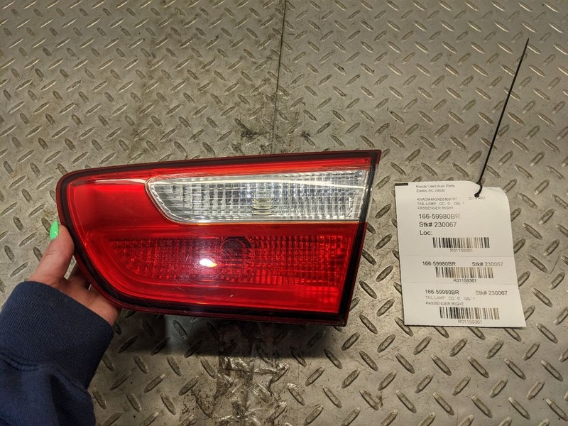 Passenger Tail Light Sedan Lid Mounted Incandescent Fits 12-17 RIO 1159361