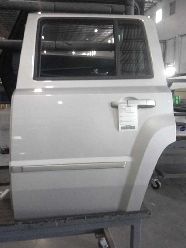 2010 Jeep Patriot Left Rear Door Silver 4DR SUV 145K Miles OEM Part 554800