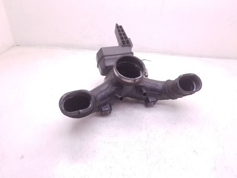 2007 LEXUS LS460 4.6L 8CYL AIR CLEANER RESONATOR TUBE ASSEMBLY