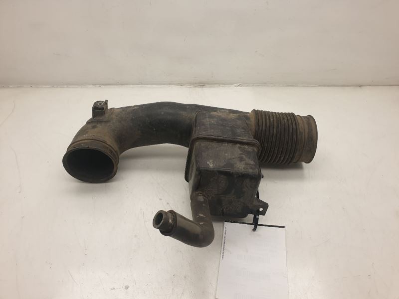 2005 TOYOTA TUNDRA 4.7L 8CYL AIR CLEANER RESONATOR TUBE ASSEMBLY