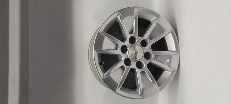 19-'25 CHEVROLET SILVERADO 1500 Wheel 17x8 alloy silver OEM Grade B