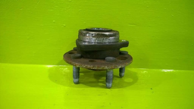 11 12 13 14 15 16 17 BUICK REGAL WHEEL HUB OEM 3014-71
