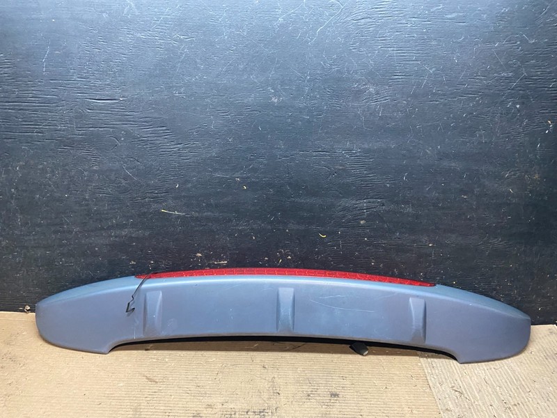 2007 2008 2009 Hyundai Entourage Liftgate Spoiler Third Brake Light OEM V9508 DG