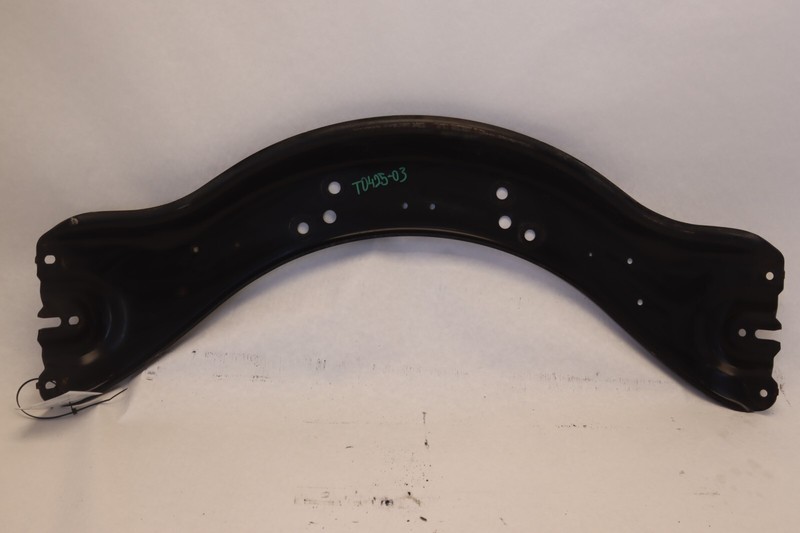 2008-2017 FREIGHTLINER CASCADIA 125 DD5 RADIATOR CORE SUPPORT BRACKET OEM