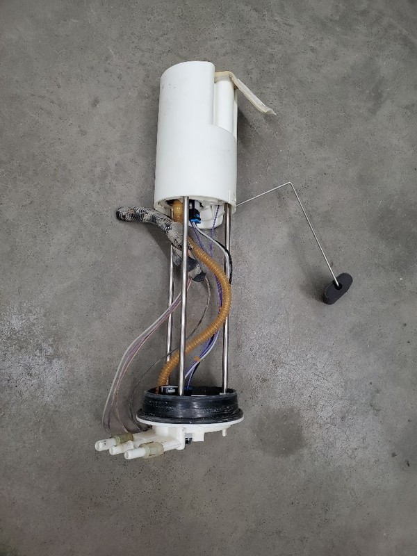 Fuel Pump Assembly With ID Tcu Fits 99-02 SIERRA 1500 PICKUP 273206