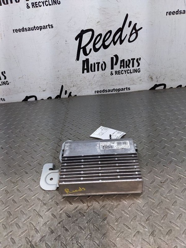 Audio Equipment Radio Amplifier Left Hand Dash Fits 15-18 MUSTANG 1182532
