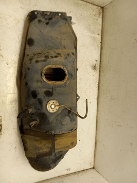 2001 TOYOTA TACOMA SR5 2.4L 4CYL GAS FUEL TANK ASSEMBLY