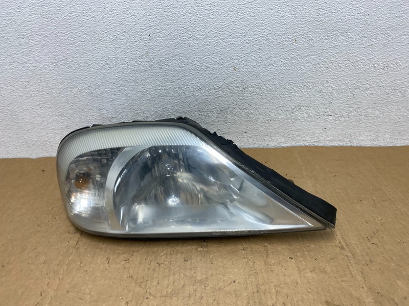 2000 to 2005 Mercury Sable Right Passenger Side Halogen Headlight OEM AD1363 DW