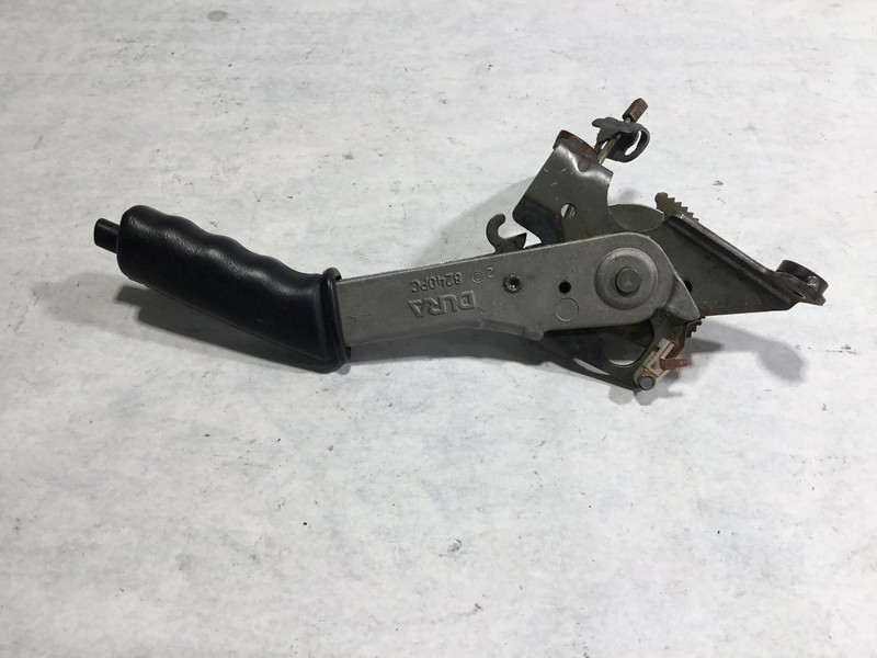 03-06 Dodge Viper SRT10 2005 Center Console Emergency Hand Brake Release ;:Y