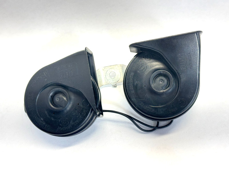 ✅09-2025 RAM CLASSIC 1500-3500 DUAL HORN with BRACKET HIGH & LOW PITCH FIAMM OEM