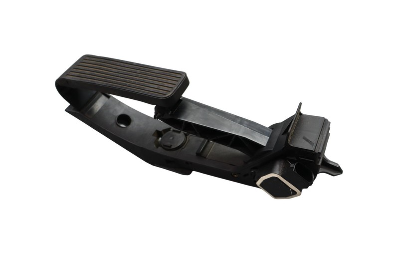 07-14 Mercedes W221 S400 S550 CL550 CL600 CL65 AMG Gas Accelerator Pedal Oem