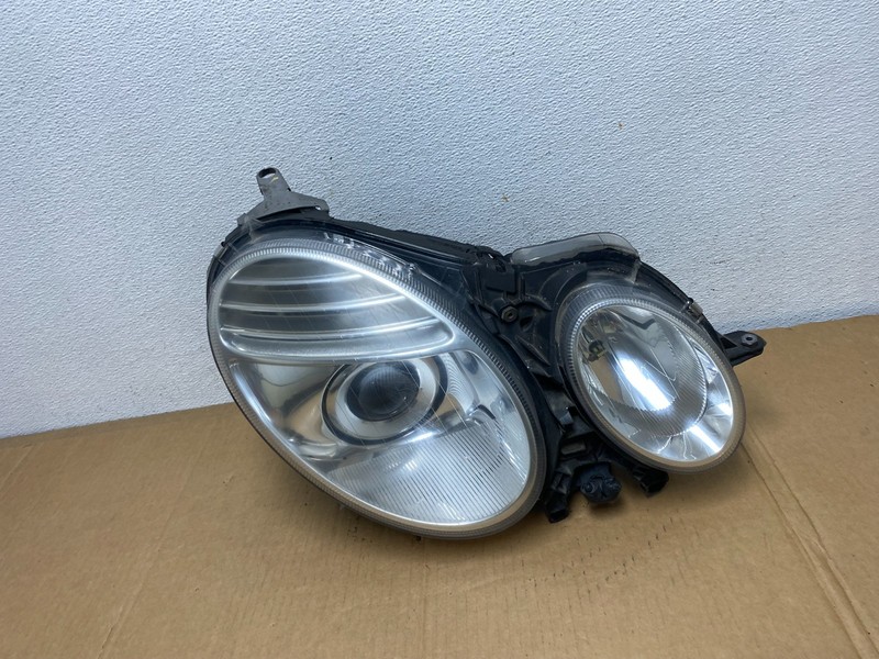 2007 2008 2009 Mercedes E Class Right Passenger RH Halogen Headlight AD0731 DW