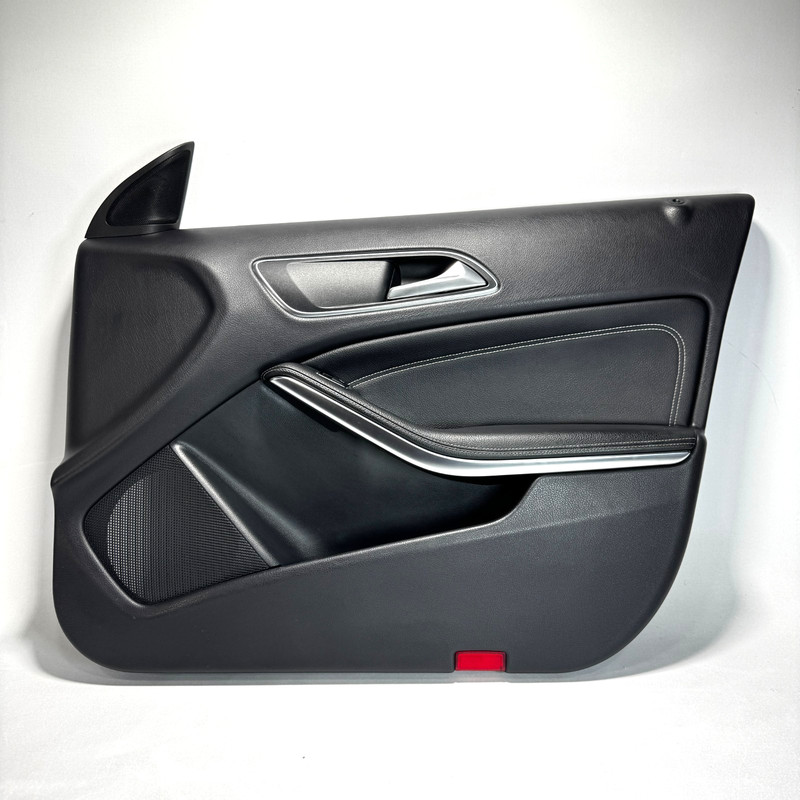 📌 2015-2020 MERCEDES GLA250 FRONT RIGHT PASSENGER DOOR PANEL A 1567202300 OEM