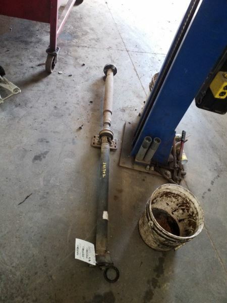 Rear Drive Shaft Vanden Plas Excluding Super V8 Fits 98-03 XJ8 242114