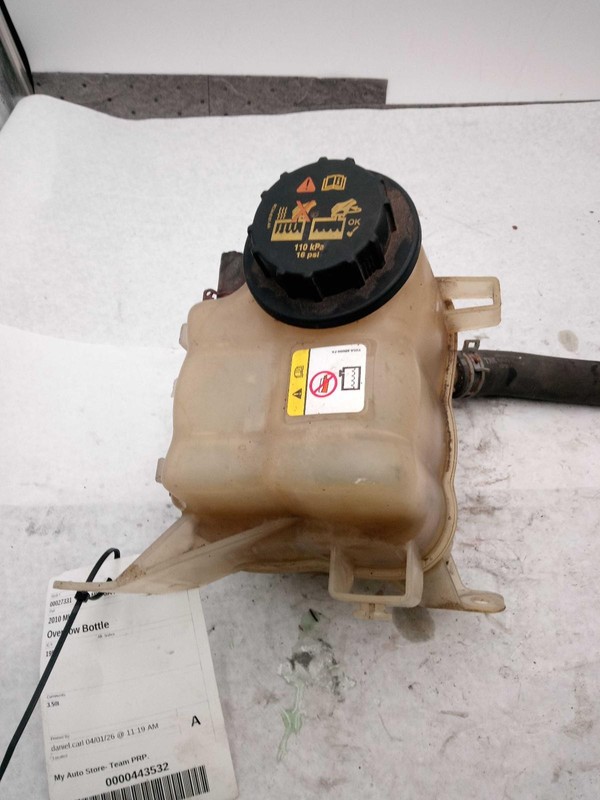 2010 Lincoln MKT Engine Coolant Reservoir Gold OEM 3.50L 149K Miles
