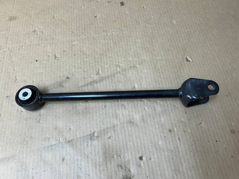 ✅20-24 Tesla Model Y Rear Left or Right Lower Control Arm Fore Link 1288441-99-A