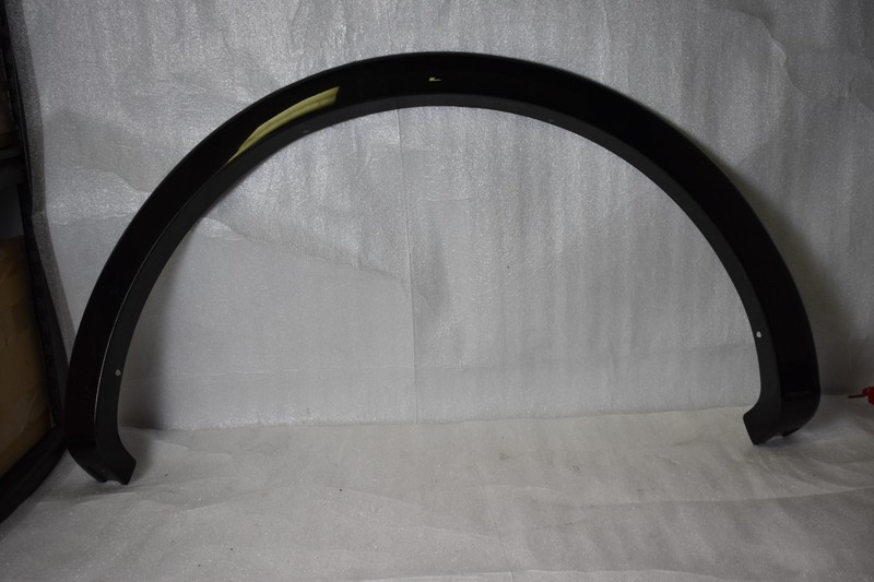 2009-2014 Ford F-150 Wheel Opening Molding FRont left side9L3Z-9929165-B