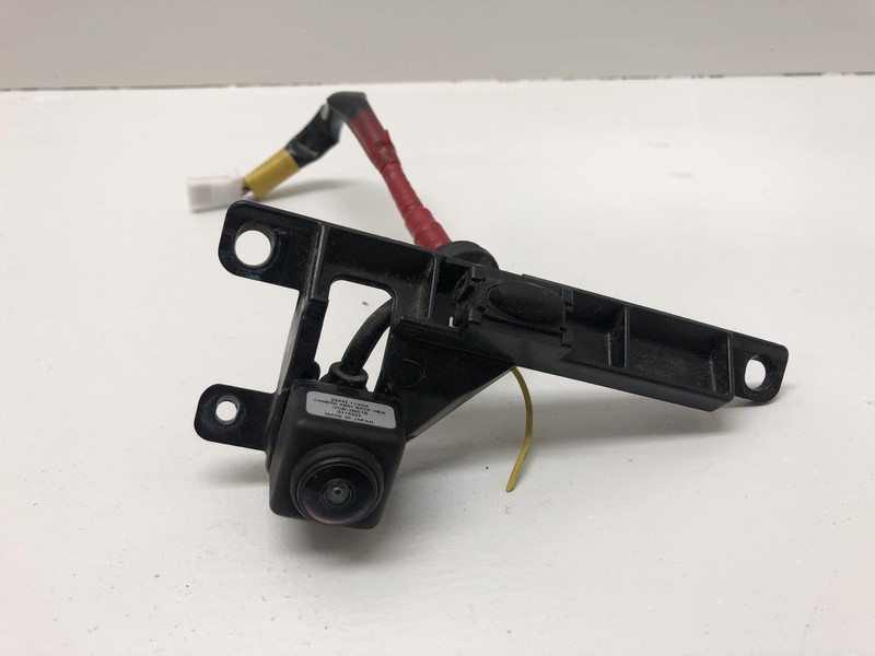 12-'15 NISSAN ROGUE Rear view backup parking camera OEM
