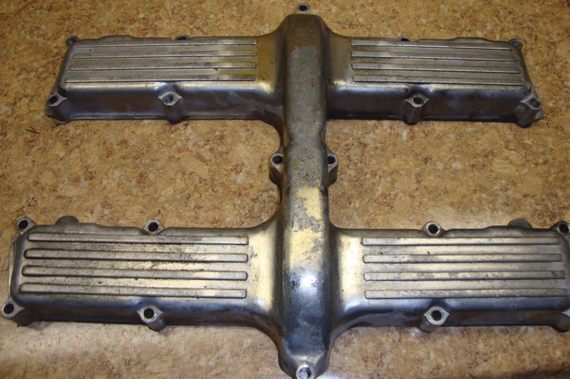 1980 Yamaha XS1100 XS 1100 XS11 Motor Engine Cylinder Head Valve Cover Panel