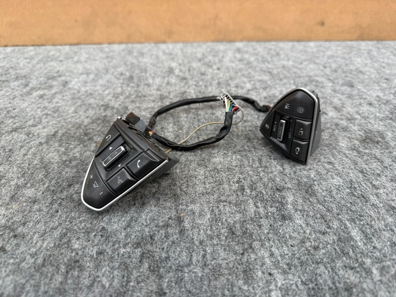 INFINITI Q50 14-17 OEM STEERING WHEEL ADAPTIVE CRUISE CONTROL PHONE SWITCH