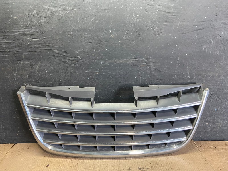 2008 to 2010 Chrysler Town & Country Front Upper Grill Grille Oemq5964 DG