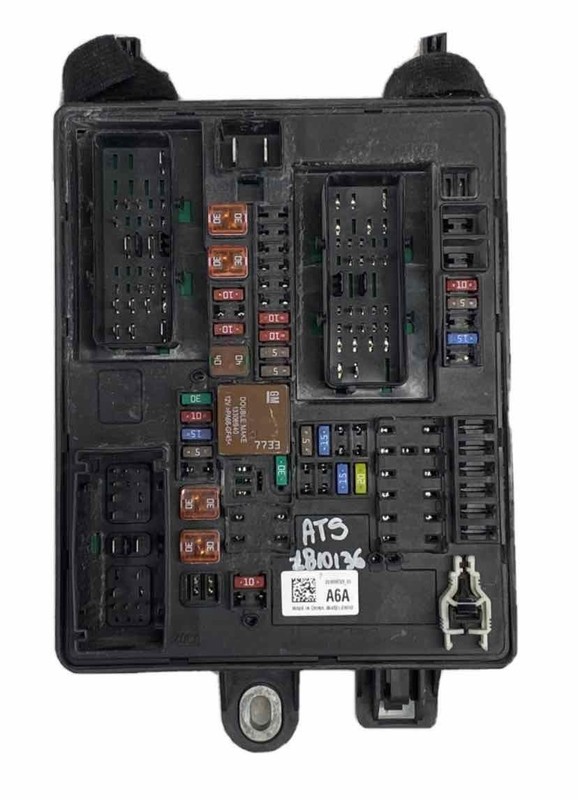 2013 2015 CADILLAC ATS ENGINE FUSE RELAY BOX ASSY OEM 22959735