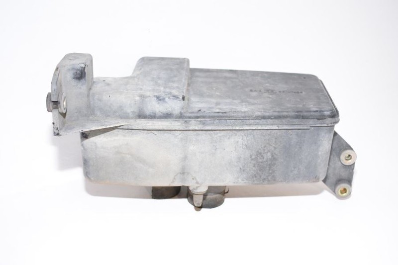 1995-1996 NISSAN 240SX SILVIA 2.4L AT AIR CLEANER BOX OEM