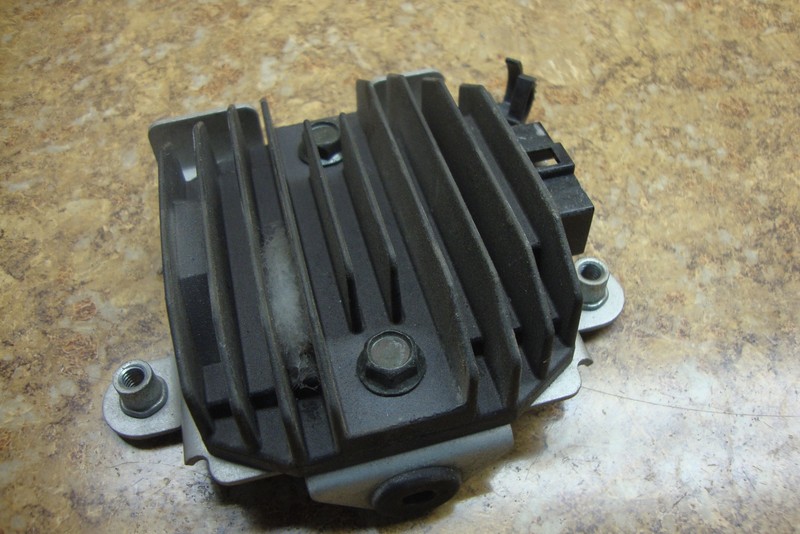 2006 Yamaha FZ6 FZ 6 FZ6-C F Z 6 600 Voltage Regulator Rectifier Electrical 06
