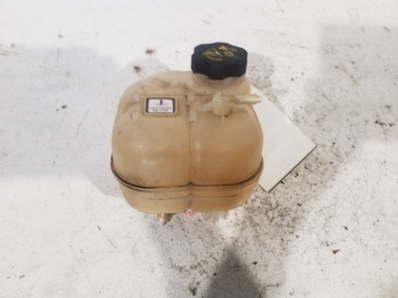 Coolant Reservoir Fits 14-18 CHEROKEE 3353643