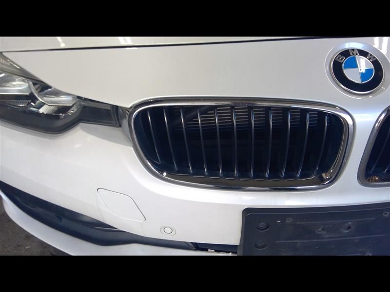 Driver Grille Upper Bumper Mounted Base Fits 12-18 BMW 320i 1194783