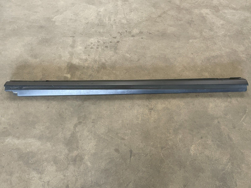 12-19 Land Range Rover Evoque Right Side Skirt Rocker Panel Molding 1422 OEM