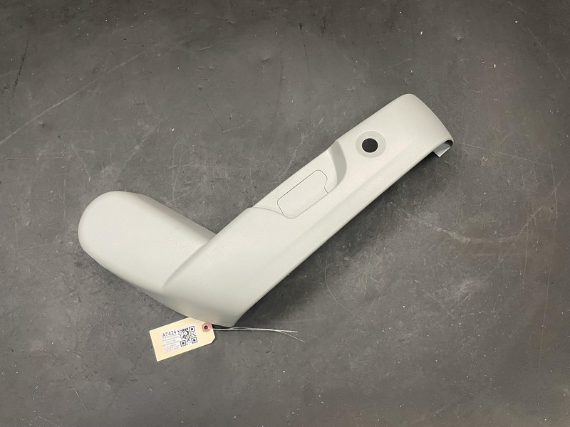 2nd Row Rear Right Seat Outer Side Cover 2018 Acura MDX 81351-TZ5-A01 14 - 20 X