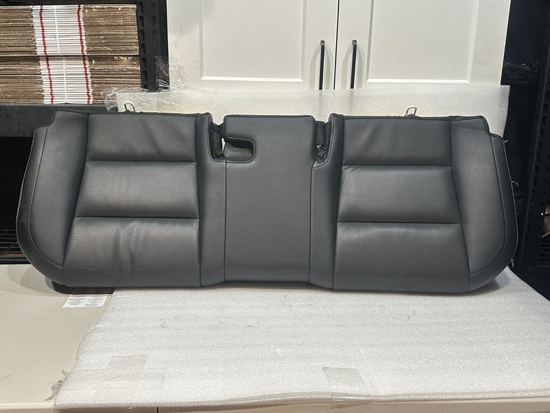 2016 - 2018 LEXUS ES350 REAR SEAT LOWER CUSHION BOTTOM OEM