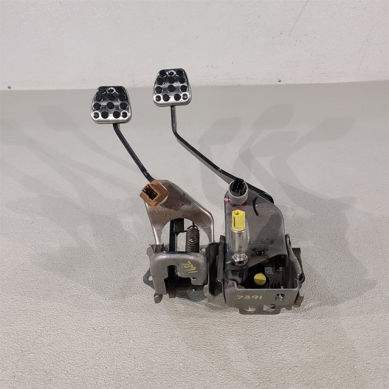 12-15 Honda Civic Si Clutch Brake Pedal Manual Transmission K24Z7 2.4L Aa7391